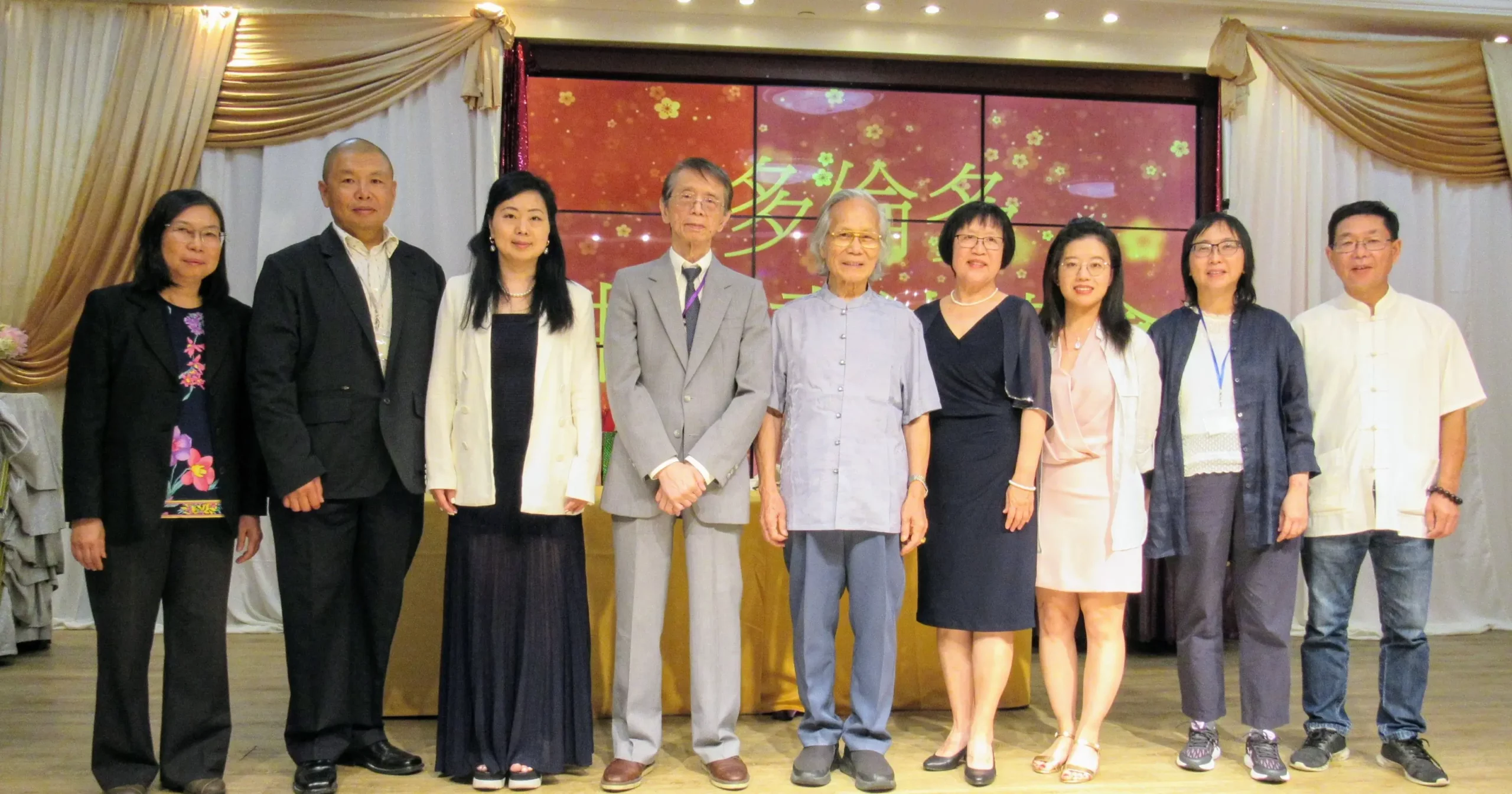 CCAC-30th-anniversary-exhibition-opening-ceremony-dinner-representatives-group-picture