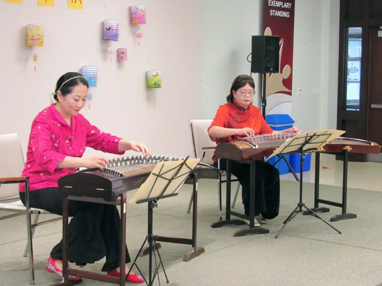 Carefirst_women’s_group_mid-autumn_celebration_at_Yee_Hong_Markham_Centre_music_instrument_performers