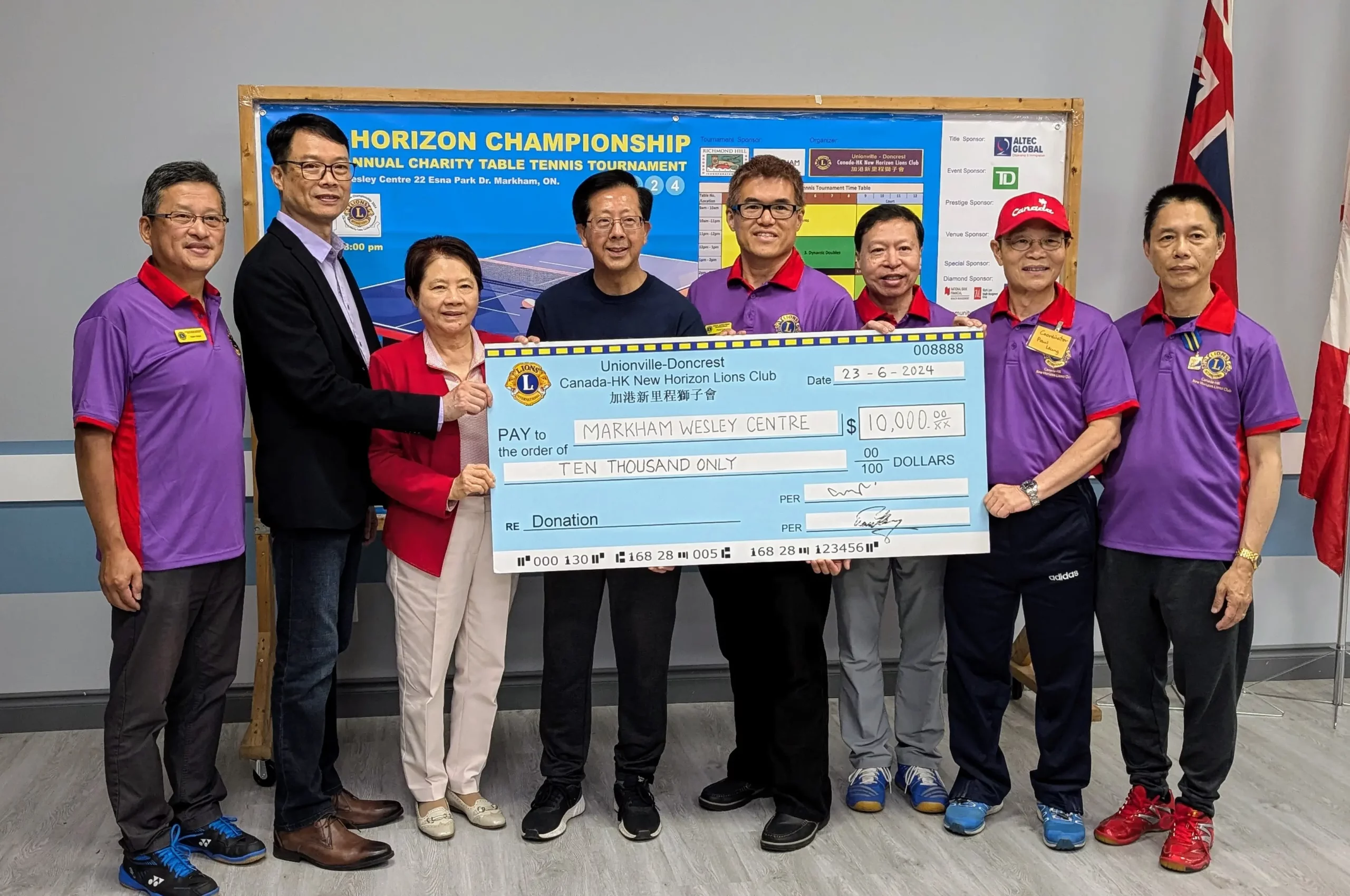 HKCH-Lions-Club-donated-money-to-Markham-Wesley-Community-Centre