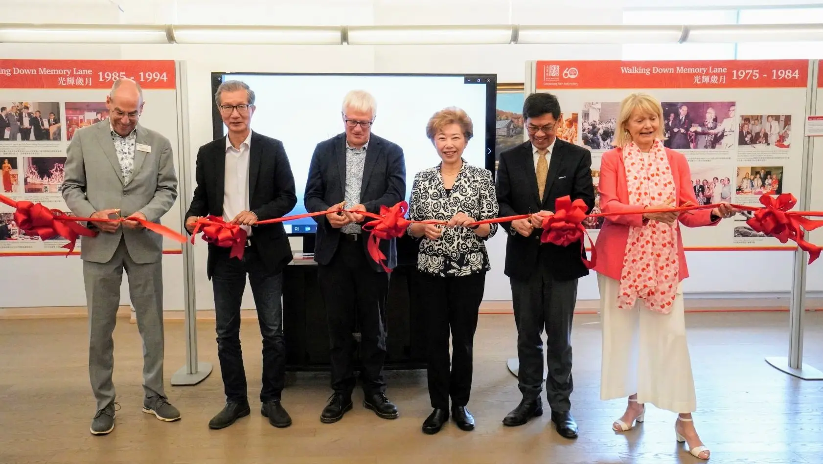 Mon_Sheong_60th_anniversary_photo_exhibition_opening_ceremony_ribbon_cutting