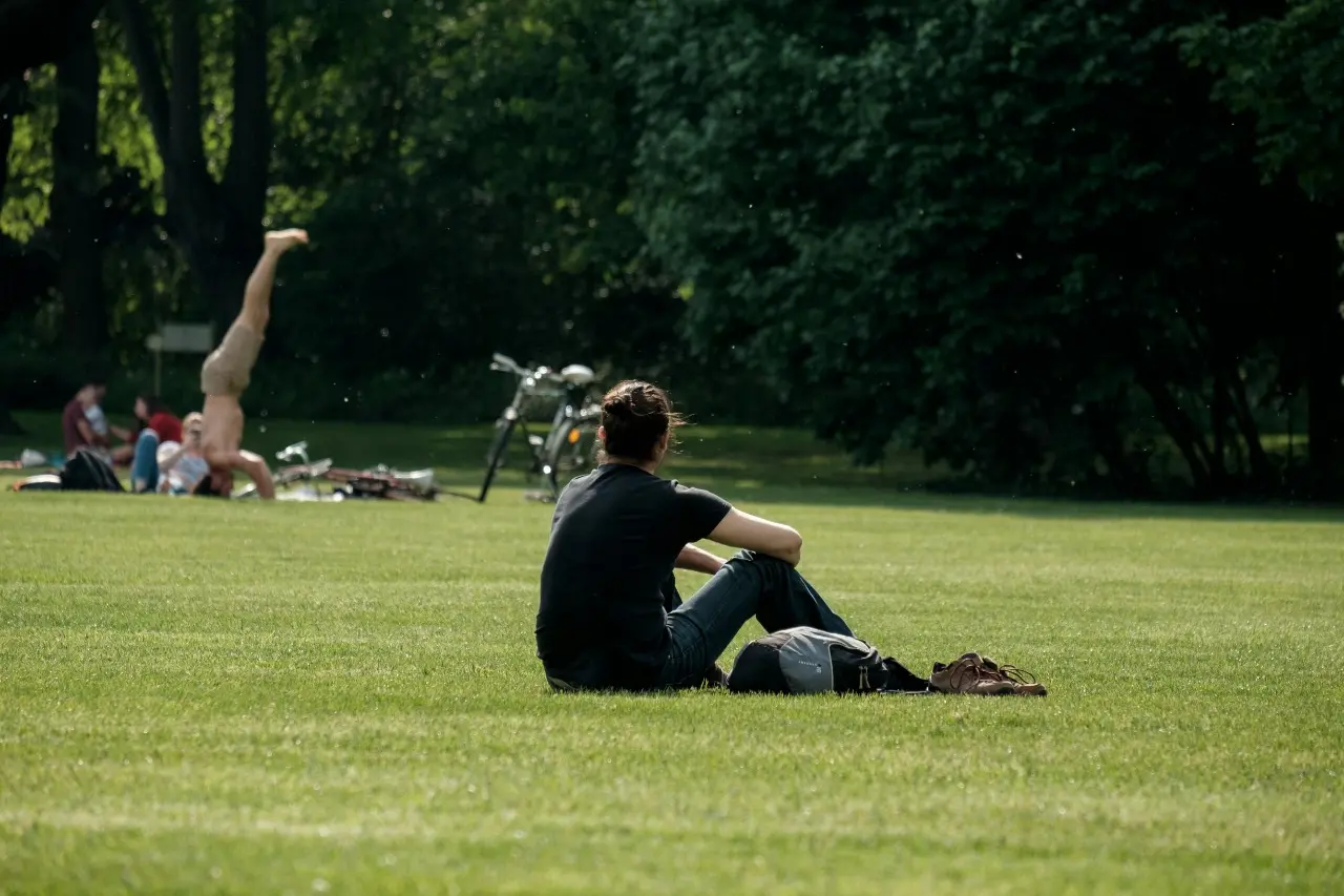 connect-the-nature-sitting-on-the-grass